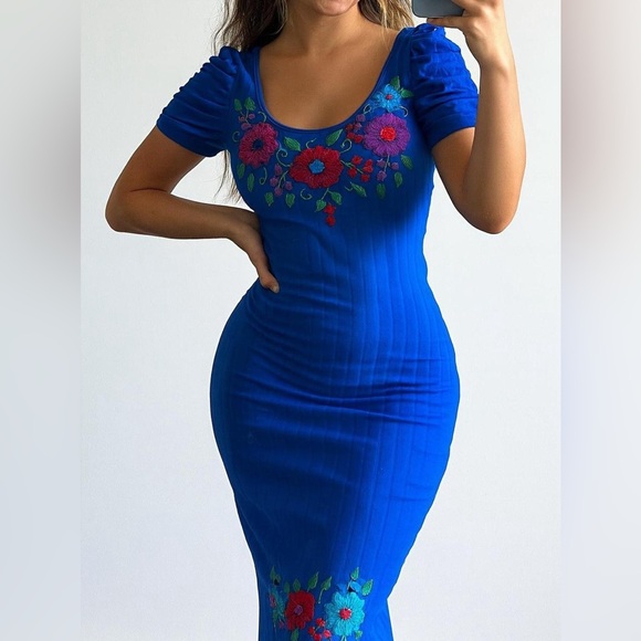 Small/Medium (No Tags) Embroidered Light Blue Mexican Traditional Bodycon Dress - Picture 1 of 6